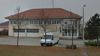 12 autópálya-rendőrnek meghosszabbították a letartóztatását Győrben