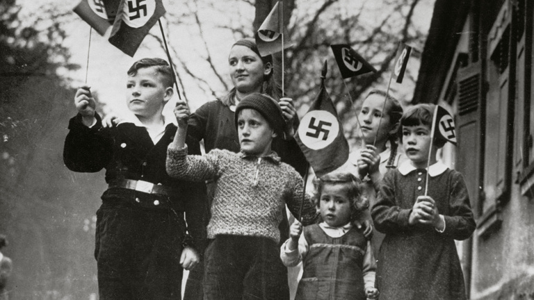 A nácik gyereknevelési elvei máig nyomorítják a németeket