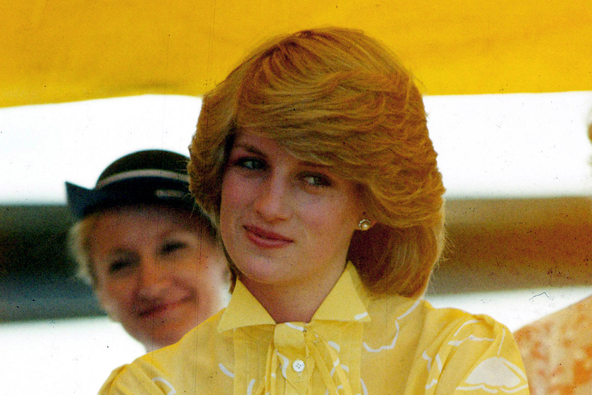 Diana hercegnő legszebb húsvéti szettjei: sárga ruhában tündökölt a templomban