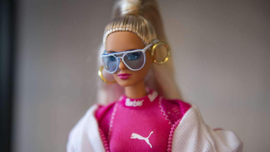hafifleme resim pazarlama  Index - Kultúr - Anyja sem ismerne rá a 60 éves Barbie-ra