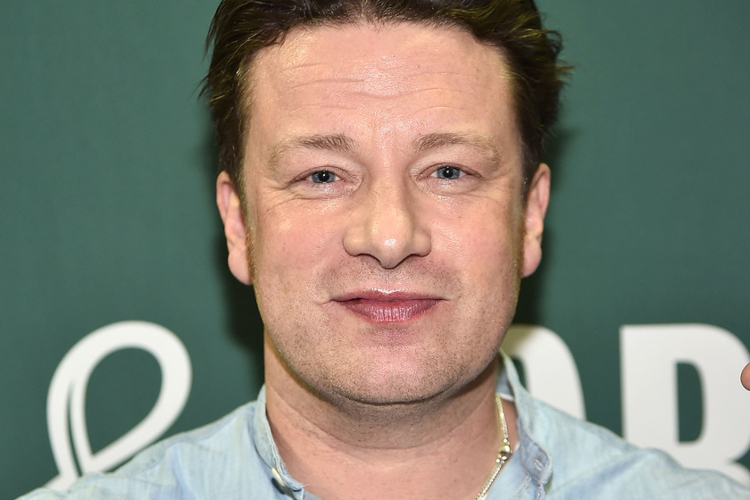 Jamie Oliver megmutatta 17 éves lányát - Poppy igazi szőke szépség
