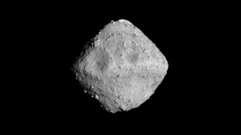 Vízre utaló ásványokat talált az aszteroidát vizsgáló Hajabusza-2
