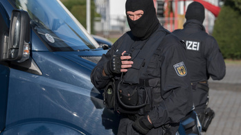 Terrortámadás előkészítésének gyanúja miatt tizenegy embert vettek őrizetbe Németországban