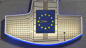 Megszavazta az óraátállítás eltörlését az EP