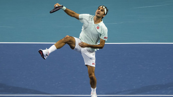 Federer: A döntőben én leszek a focikapus