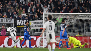 Megint a 19 éves tinédzser mentette meg a Juventust