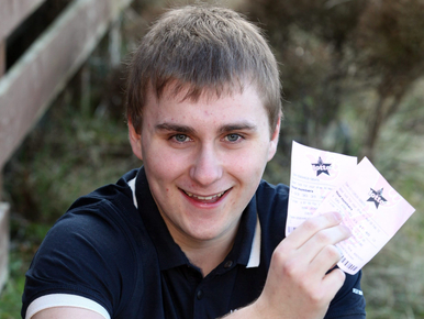 Rendetlen szobájában talált nyertes lottószelvényt egy brit tini