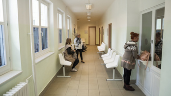 Kórházi várólisták: büntethetik a kórházakat, de emiatt nem fog csökkenni a várakozók száma