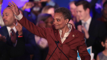 Chicago történetében először afroamerikai nőt választottak polgármesternek