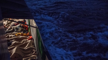 Migránsoknak segített a tengeren, 20 év börtönt kaphat