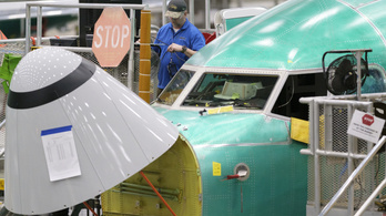 A Boeing visszavágja a 737-esek gyártását