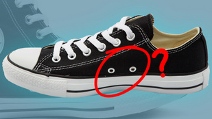 Mik azok a fura lyukak a tornacipő oldalán?