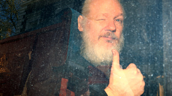 Az ecuadori elnök szerint Assange kémkedésre használta a nagykövetségen tartózkodást
