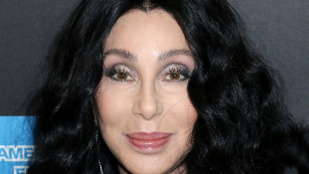 Cher évtizedek után bevallotta, hogy első hallásra nem tetszett neki az egyik legnagyobb slágere