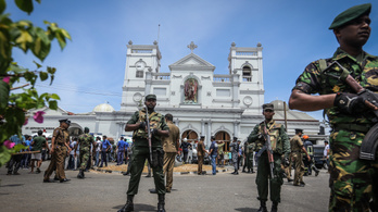 Hét öngyilkos merénylő áll a Srí Lanka-i robbantások mögött