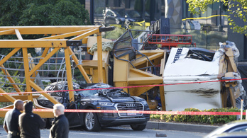 Négy ember meghalt, amikor az utcára zuhant egy daru Seattle-ben