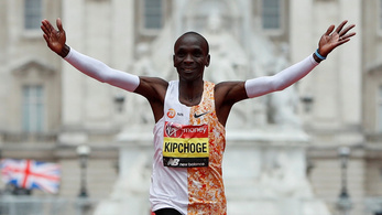Hatalmas idővel nyert Londonban a maraton királya