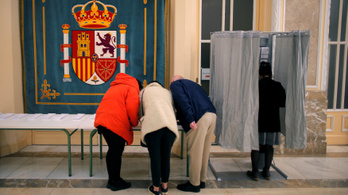 A szocialisták nyerték a spanyol választást, a Néppárt történelmit bukott