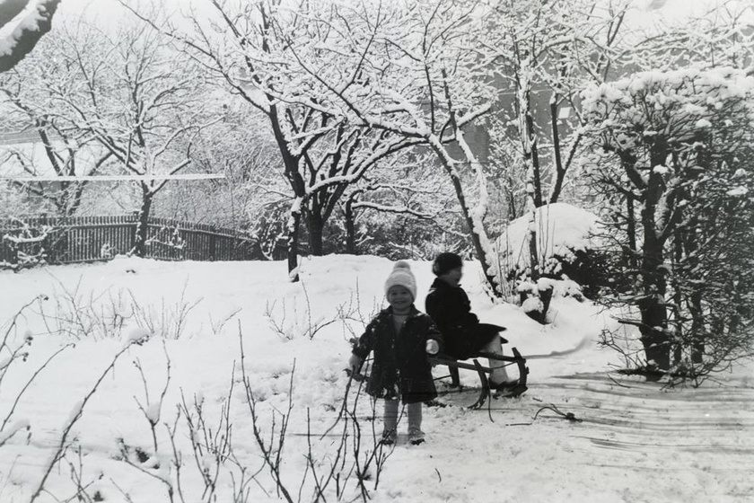 Akkor még igazi, nagy havak voltak: így játszottak nagyszüleink idején a gyerekek a hóban