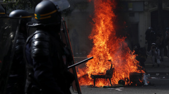 Franciaországban elszigetelt radikális csoportok csaptak össze a rendőrökkel