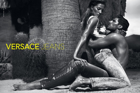 Versace Jeans kampány, 2012. tavasz-nyár, a modellek Gisele Bündchen és Ryan Barrett