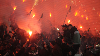 Negyven szurkolót állítottak elő a Fradi-Újpest focimeccs előtt