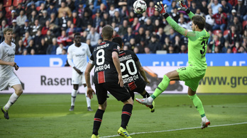 A Leverkusen rekordgyorsan rúgott hat gólt a Frankfurtnak