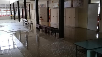 Beázott az iskola: tanítási szünet Kaposváron