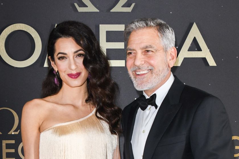 Amal Clooney talpig aranyban tündökölt - Álomszép estélyit viselt az esti partin