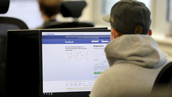 Magasabb fizetést és mentális segítséget ígér moderátorainak a Facebook