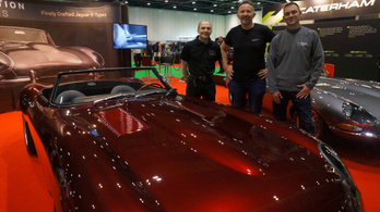 Egymillió dollárt kérnek az elektromos Jaguar E-Type-ért