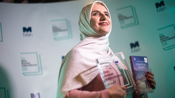 Ománi írónő nyerte el a Man Booker-díjat