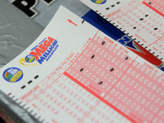Elvitték a 640 millió dolláros lottónyereményt Amerikában