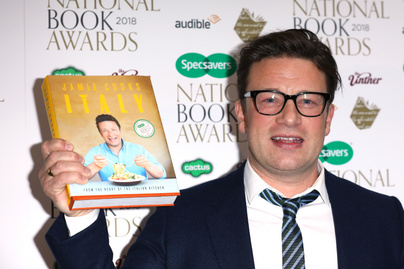Óriási a botrány Jamie Oliver körül - A sztárséf először reagált a híresztelésekre