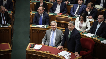 Orbán és Gyurcsány is szót kért a parlamentben