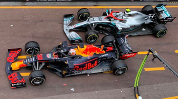 Hamilton véletlenül kiszúrt Bottasszal Monacóban