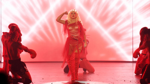 Slágertelen albumok és gyenge turné után most Las Vegasszal próbálkozik  Christina Aguilera