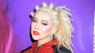 Christina Aguilera visszahozott egy sérót a '90-es évekből, amit nem biztos, hogy újra akartunk látni