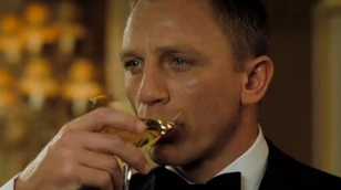 James Bond film: műemlékrombolás