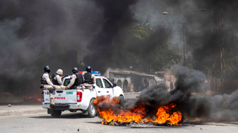 Megint tüntetők csaptak össze rendőrökkel Haitin