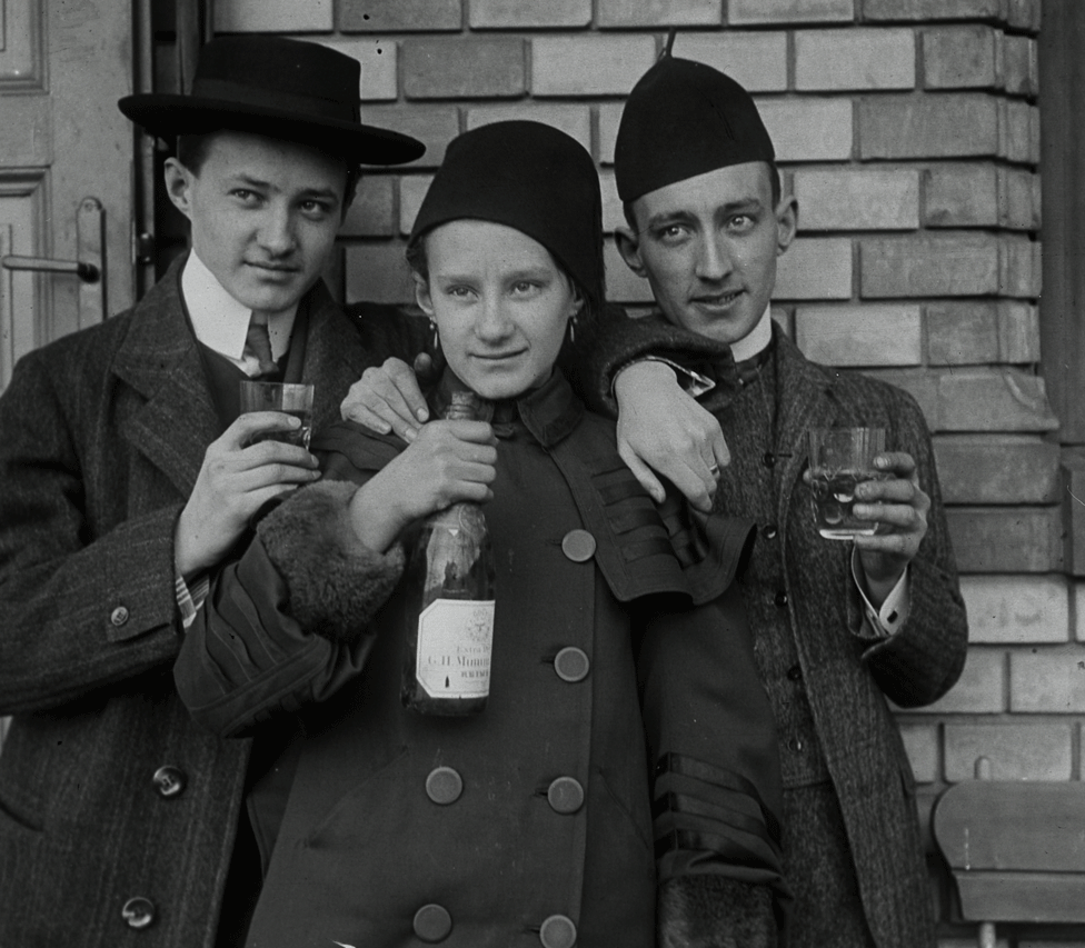 Schoch-fiúk a Bérc utcai nyaralóban, 1907