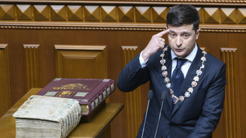 Ukrán alkotmánybíróság: Zelenszkij jogszerűen oszlatta fel a parlamentet