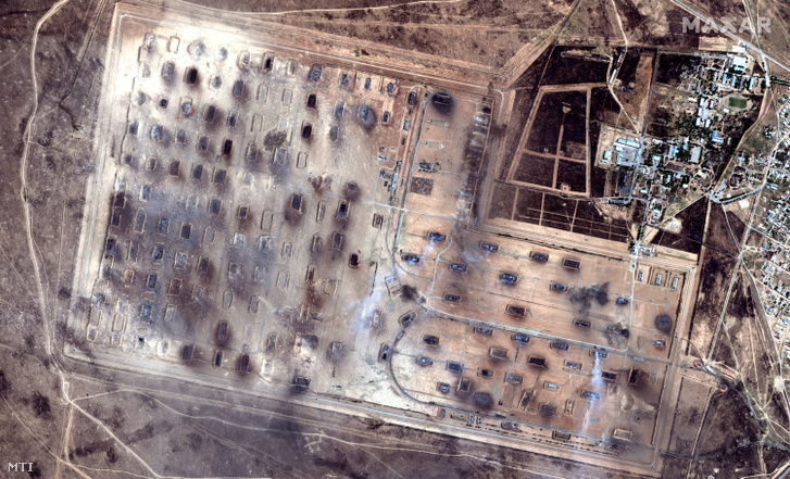 Műholdfelvétel a kazah hadseregnek a déli Turkesztán tartománybeli Arisz városnál levő lőszerraktáráról 2019. június 24-én