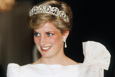 Diana 28 éves unokahúga álomszép - Kitty hercegnőként tündökölt az esti partin