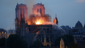 Égő cigaretta, vagy elektromos hiba miatt gyulladhatott ki a Notre-Dame
