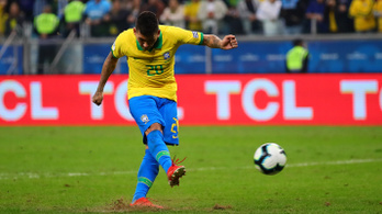 Firmino kihagyott büntetője is belefért, Brazília elődöntős