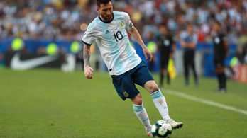 Messi: Mint egy nyúl, úgy pattognak a labdák