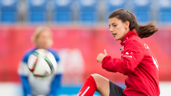 A Comói-tóba ugrott, azóta nem találják a svájci női futballválogatott játékosát