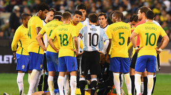 A brazil kapitány nem alszik, az argentin Messivel ugrat