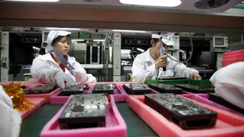 Egy csomó termék gyártását vihetik el Kínából a techóriások